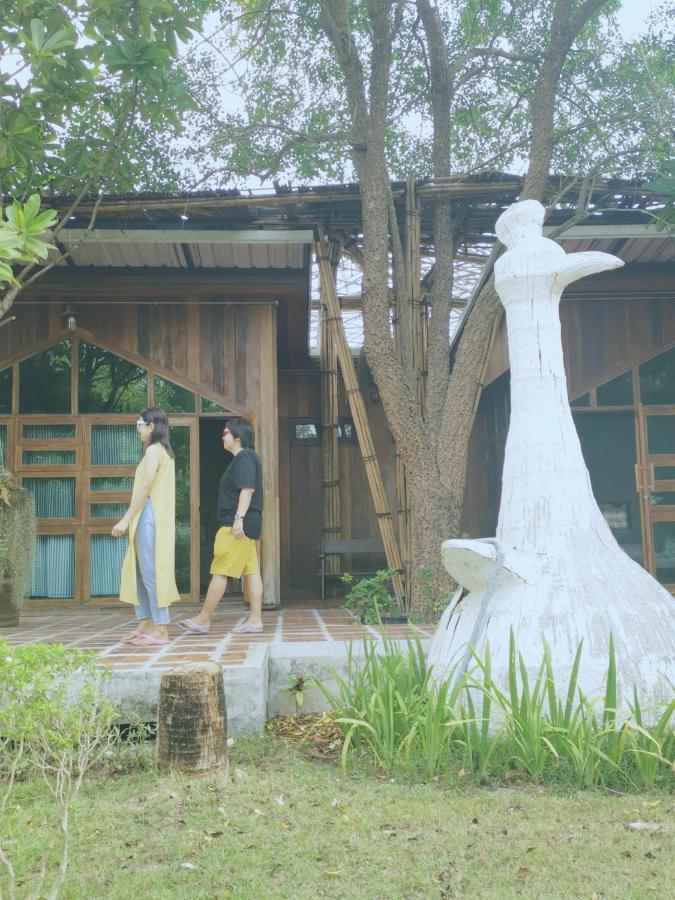Baangaimuan Bed & Breakfast Lamphun Luaran gambar