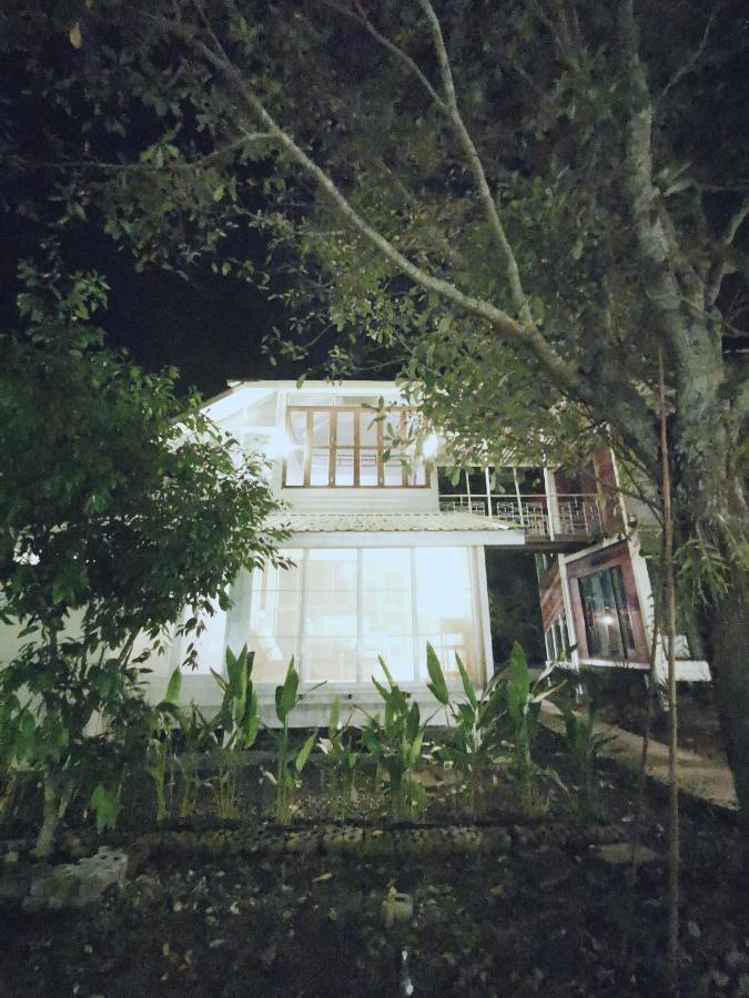 Baangaimuan Bed & Breakfast Lamphun Luaran gambar